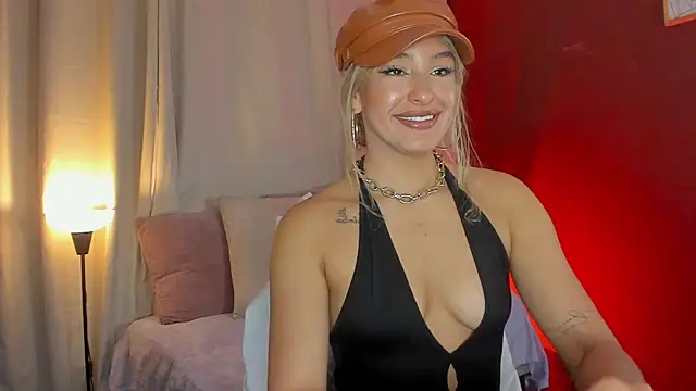 Snapshot of sensual_fer chatting on 06-16-26, 02:28 sensual fer online show from 06-16-26, 02:28