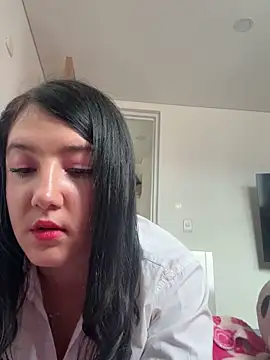 Snapshot of Julietthalu chatting on 06-02-26, 06:41 Julietthalu online show from 06-02-26, 06:41