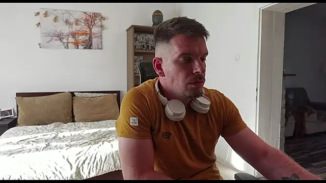 MidnightGaming online show from 06-08-26, 03:56