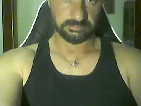 Snapshot of francesc80 chatting on 06-07-26, 12:16 francesc80 online show from 06-07-26, 12:16
