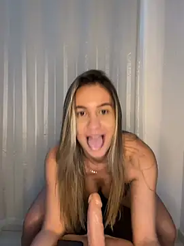 Snapshot of Betinhaalves chatting on 07-02-26, 06:03 Betinhaalves online show from 07-02-26, 06:03
