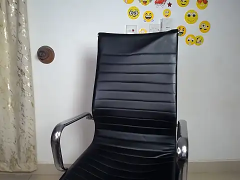 VIVIANSARAH online show from 06-04-26, 06:18