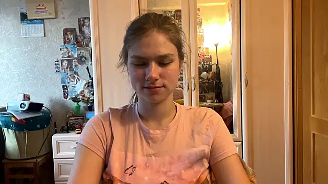 Snapshot of Codi_Rostersy chatting on 06-19-26, 03:12 Codi Rostersy online show from 06-19-26, 03:12
