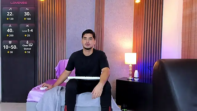 Snapshot of luciano_vitale chatting on 07-01-26, 12:05 luciano vitale online show from 07-01-26, 12:05
