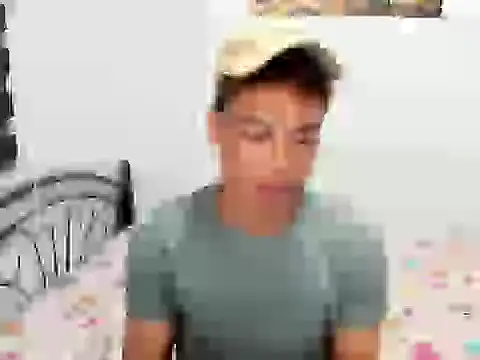 Snapshot of urfucker_vinz chatting on 06-18-26, 04:12 urfucker vinz online show from 06-18-26, 04:12