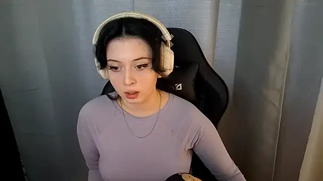 YunaLush online show from 06-05-26, 06:40