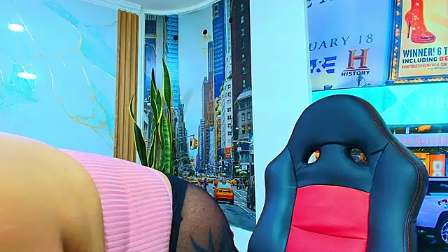Snapshot of ClovyZenvy chatting on 06-17-26, 11:31 ClovyZenvy online show from 06-17-26, 11:31