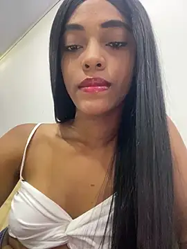 Brunette0 91XXX online show from 06-12-26, 06:05