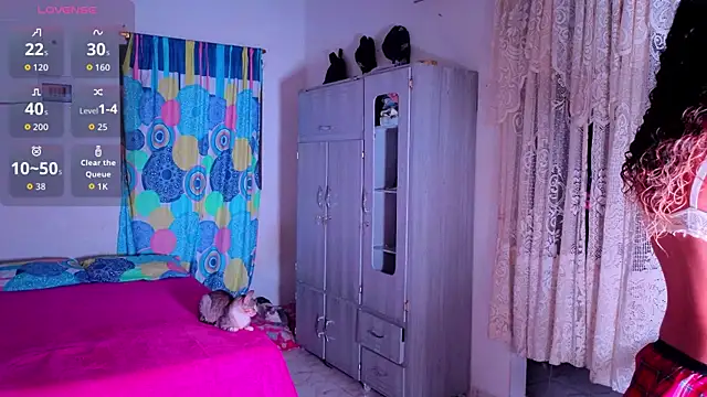Snapshot of Celeste_Latina19 chatting on 07-17-26, 09:39 Celeste Latina19 online show from 07-17-26, 09:39