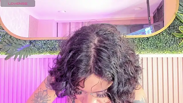 julimonroe  online show from 06-11-26, 03:14