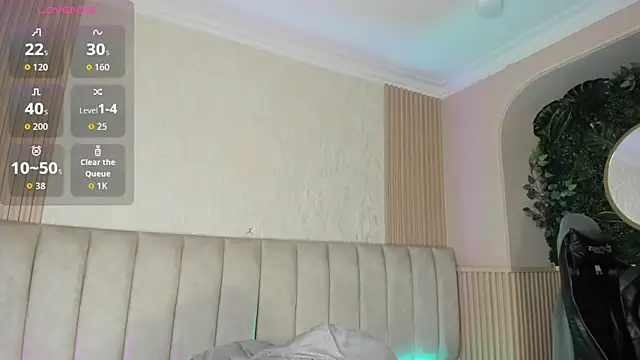 julimonroe  online show from 07-01-26, 12:22