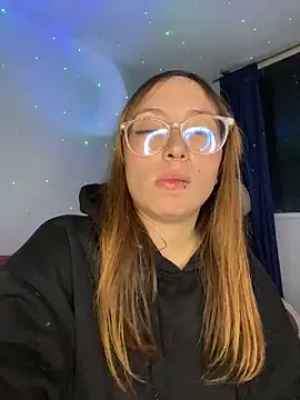 Caamii  online show from 06-20-26, 03:33