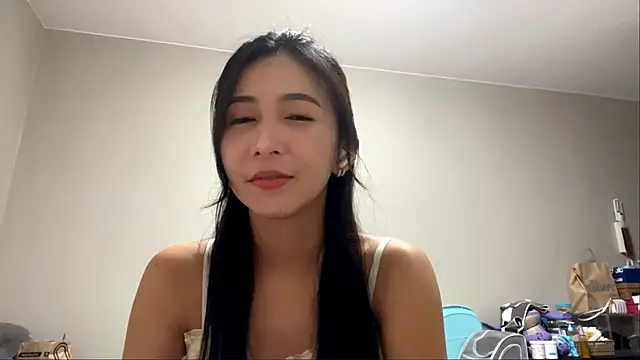 JulianaLusardi online show from 06-05-26, 05:01