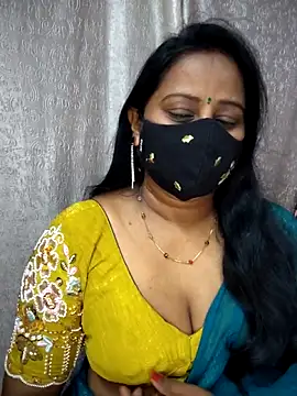 Snapshot of Nithya_ chatting on 06-14-26, 06:47 Nithya online show from 06-14-26, 06:47