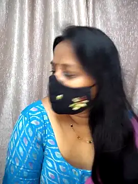 Snapshot of Nithya_ chatting on 06-21-26, 06:03 Nithya online show from 06-21-26, 06:03