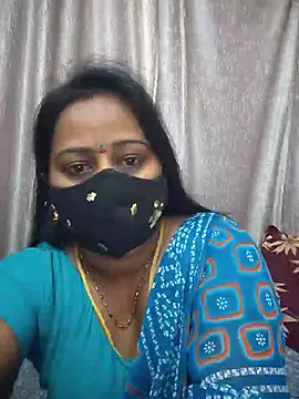 Snapshot of Nithya_ chatting on 07-14-26, 09:47 Nithya online show from 07-14-26, 09:47