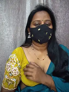 Snapshot of Nithya_ chatting on 06-13-26, 05:55 Nithya online show from 06-13-26, 05:55