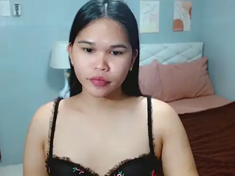 Snapshot of AlianaFord chatting on 06-22-26, 04:26 AlianaFord online show from 06-22-26, 04:26