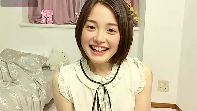 Momo hip online show from 06-10-26, 09:54