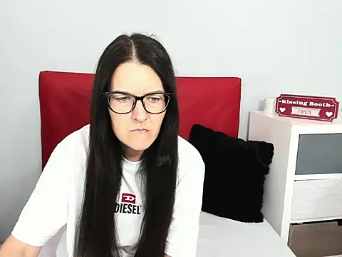 NadiaXlove online show from 07-09-26, 02:49