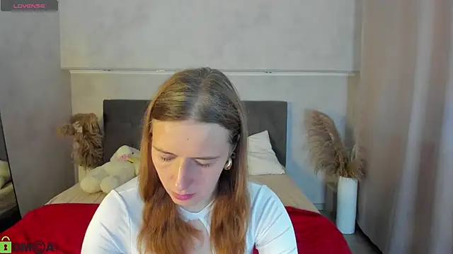 Snapshot of Kathrine-Meyer chatting on 07-18-26, 12:52 Kathrine-Meyer online show from 07-18-26, 12:52