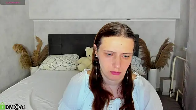 Snapshot of Kathrine-Meyer chatting on 06-26-26, 01:00 Kathrine-Meyer online show from 06-26-26, 01:00
