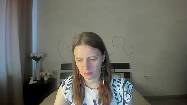 Snapshot of Kathrine-Meyer chatting on 06-16-26, 01:05 Kathrine-Meyer online show from 06-16-26, 01:05