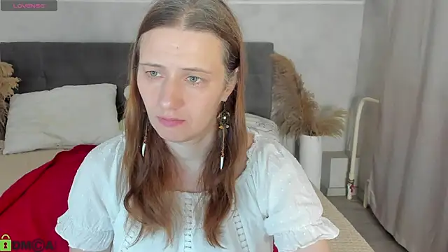 Snapshot of Kathrine-Meyer chatting on 07-11-26, 01:06 Kathrine-Meyer online show from 07-11-26, 01:06