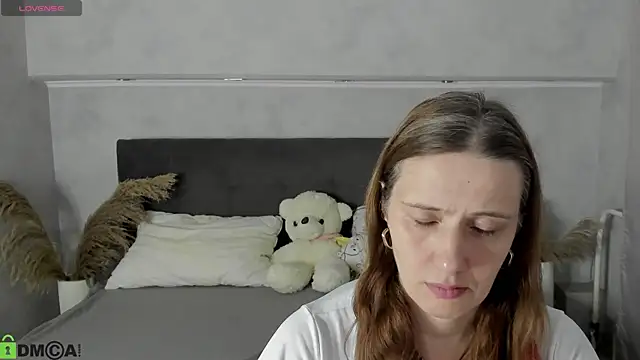 Snapshot of Kathrine-Meyer chatting on 07-07-26, 01:08 Kathrine-Meyer online show from 07-07-26, 01:08