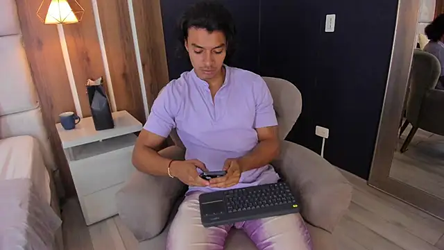 Snapshot of LycanMushu chatting on 07-18-26, 02:42 LycanMushu online show from 07-18-26, 02:42