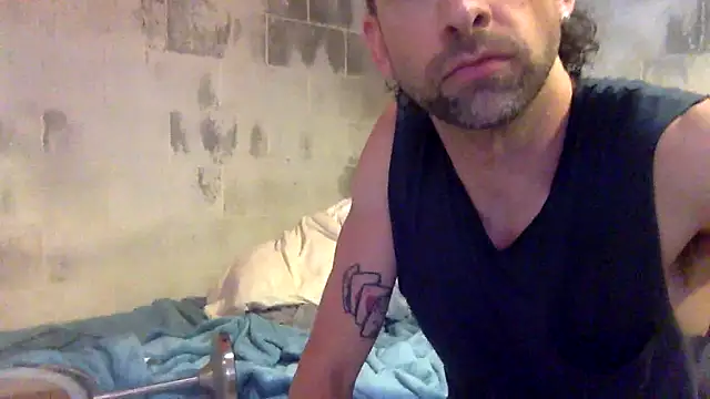 Snapshot of thierrybae chatting on 06-14-26, 04:57 thierrybae online show from 06-14-26, 04:57