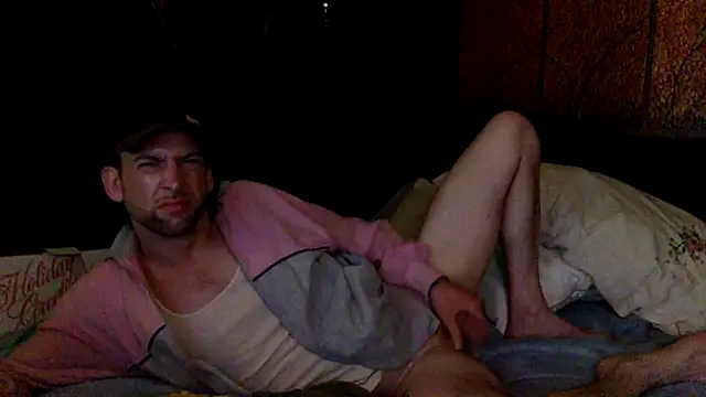 Snapshot of thierrybae chatting on 06-24-26, 01:53 thierrybae online show from 06-24-26, 01:53