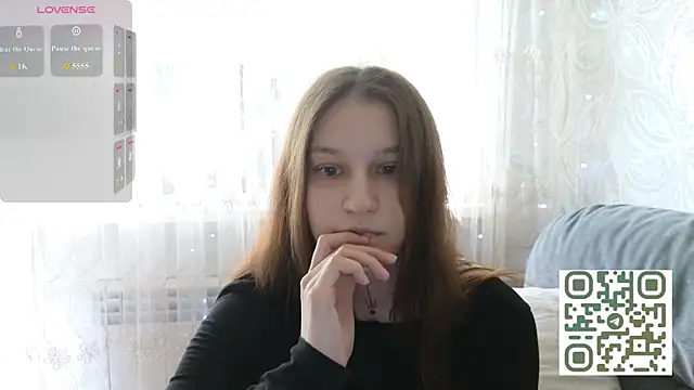 Snapshot of Little_skinnyDevil chatting on 06-23-26, 01:47 Little skinnyDevil online show from 06-23-26, 01:47