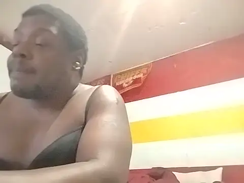Cum0nm3Zaddy online show from 06-11-26, 09:39