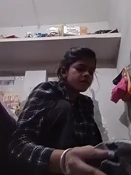 Snapshot of Hot_bhabi0123 chatting on 06-21-26, 01:44 Hot bhabi0123 online show from 06-21-26, 01:44