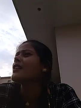 Snapshot of Hot_bhabi0123 chatting on 06-24-26, 11:53 Hot bhabi0123 online show from 06-24-26, 11:53