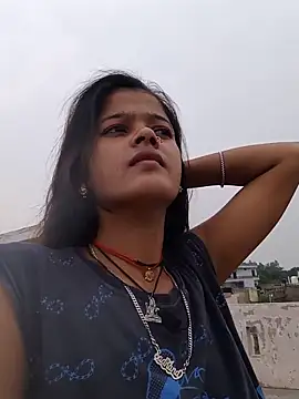 Snapshot of Hot_bhabi0123 chatting on 06-19-26, 04:07 Hot bhabi0123 online show from 06-19-26, 04:07