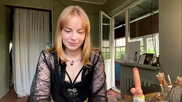 Snapshot of LollyAngel chatting on 06-26-26, 04:35 LollyAngel online show from 06-26-26, 04:35