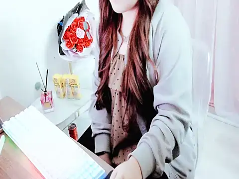 QiQiii online show from 06-11-26, 03:58