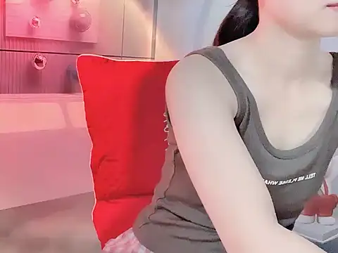 -Lylyn- online show from 06-30-26, 01:49