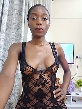 Snapshot of Sweet-Hennessy chatting on 06-12-26, 04:49 Sweet-Hennessy online show from 06-12-26, 04:49