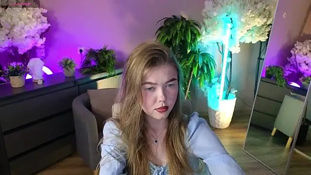Snapshot of Lina_deels chatting on 07-12-26, 06:53 Lina deels online show from 07-12-26, 06:53