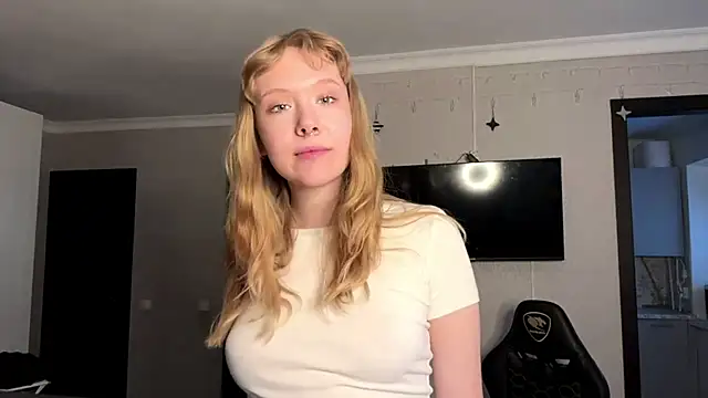 My Michellee online show from 06-04-26, 03:38
