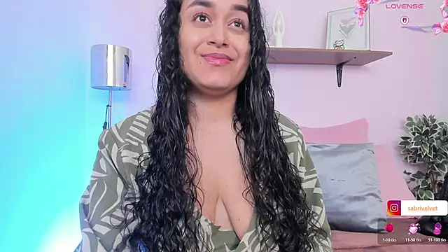 Snapshot of SabriVelvet chatting on 06-08-26, 11:33 SabriVelvet online show from 06-08-26, 11:33