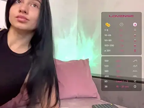 Camilla  Noor online show from 06-09-26, 03:35