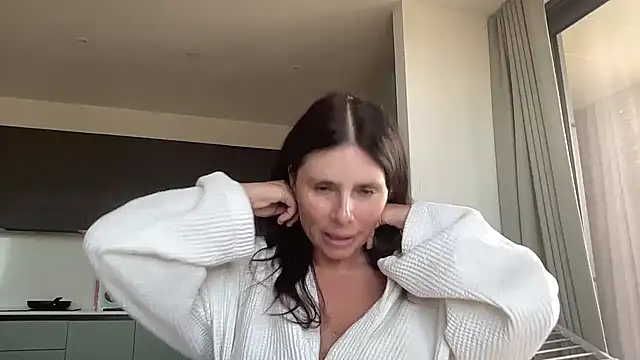 Snapshot of JadeLucy chatting on 07-07-26, 06:47 JadeLucy online show from 07-07-26, 06:47