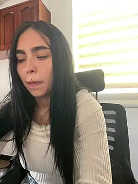 Snapshot of Sara_fernandez- chatting on 07-06-26, 02:13 Sara fernandez- online show from 07-06-26, 02:13