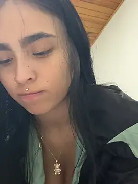Snapshot of Sara_fernandez- chatting on 07-16-26, 02:36 Sara fernandez- online show from 07-16-26, 02:36