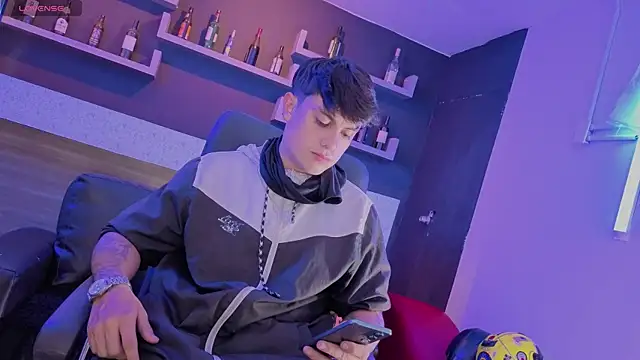 Snapshot of angel_still_ chatting on 07-19-26, 04:10 angel still online show from 07-19-26, 04:10