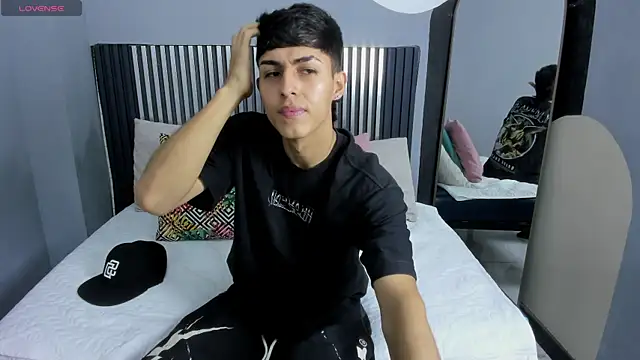 Axel Mendozaa online show from 07-04-26, 08:02
